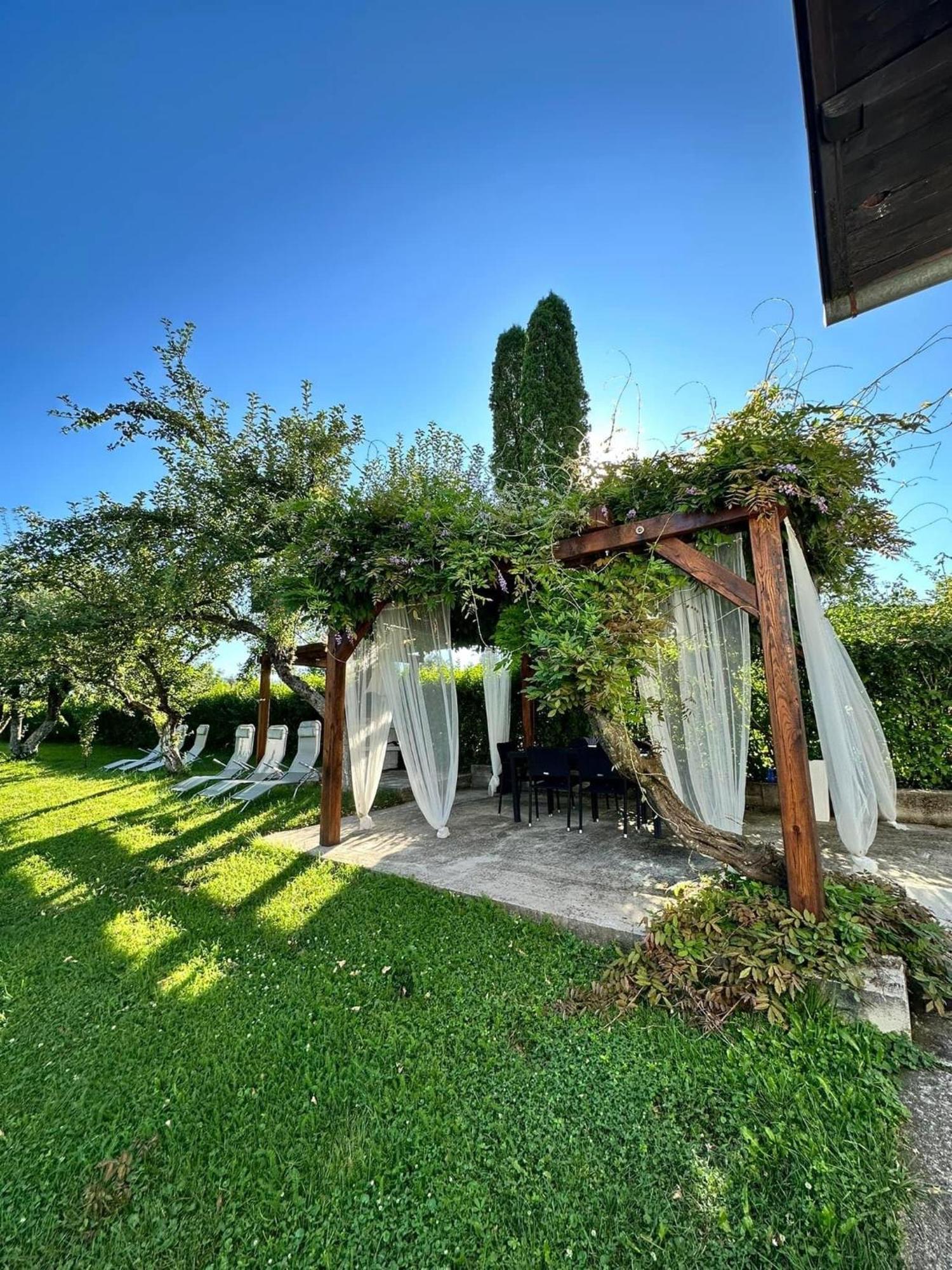 House Wisteria Holiday home